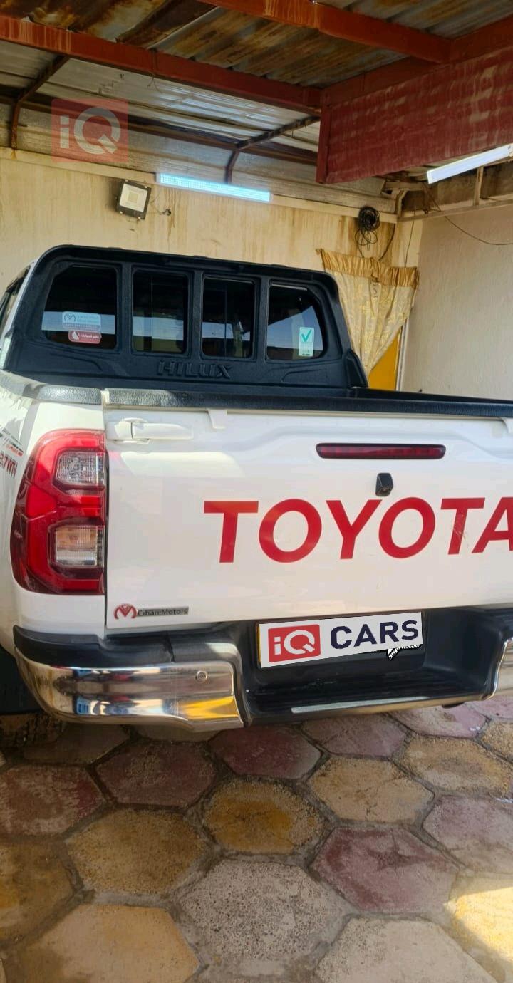 تويوتا هايلوكس